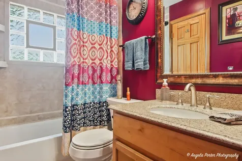 12 Sunshine Avenue Third Lake IL 60030