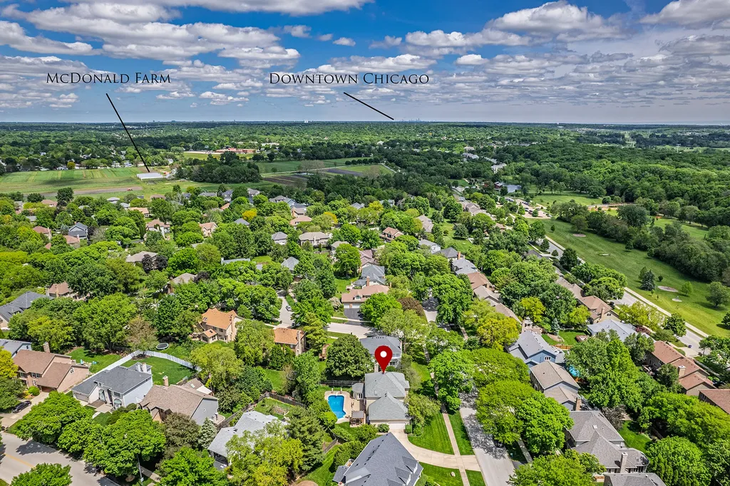 391 Dupahze Street Naperville IL 60565