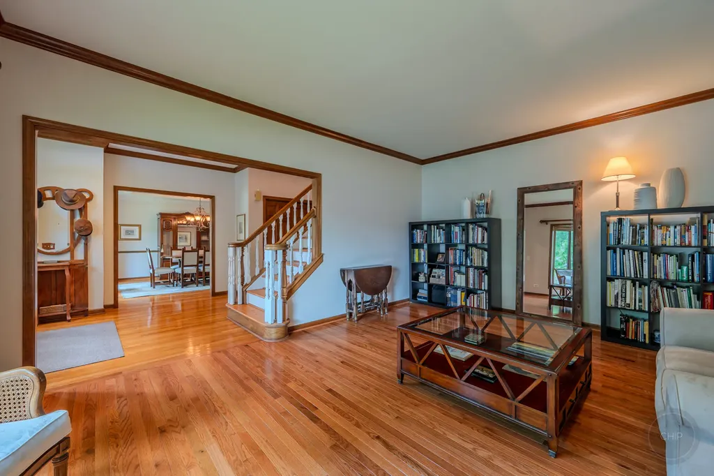 391 Dupahze Street Naperville IL 60565