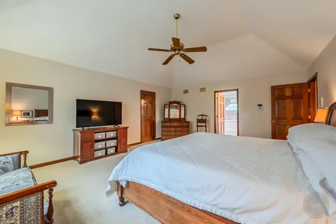 391 Dupahze Street Naperville IL 60565