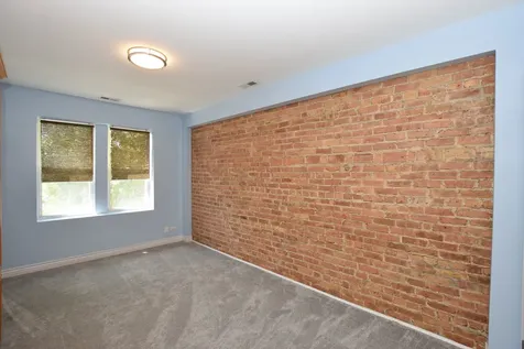 2840 West Glenlake Avenue Chicago IL 60659