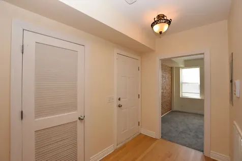 2840 West Glenlake Avenue Chicago IL 60659
