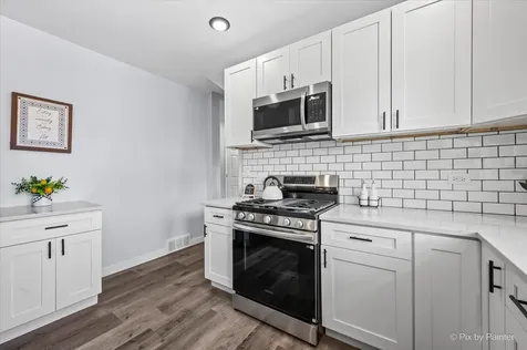 401 23RD Avenue Bellwood IL 60104