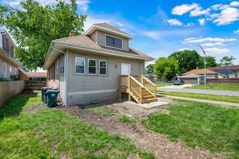 401 23RD Avenue Bellwood IL 60104