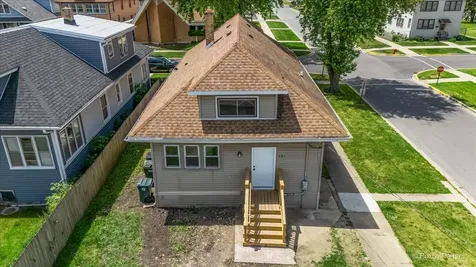 401 23RD Avenue Bellwood IL 60104