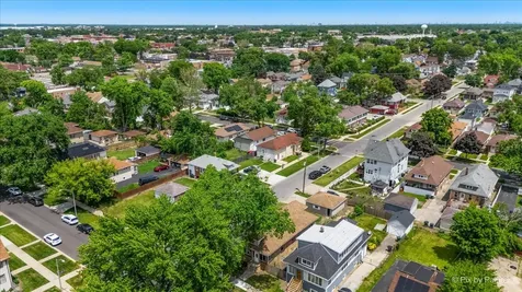 401 23RD Avenue Bellwood IL 60104