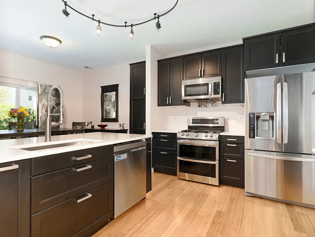 2751 Mcclennan Court Naperville IL 60563