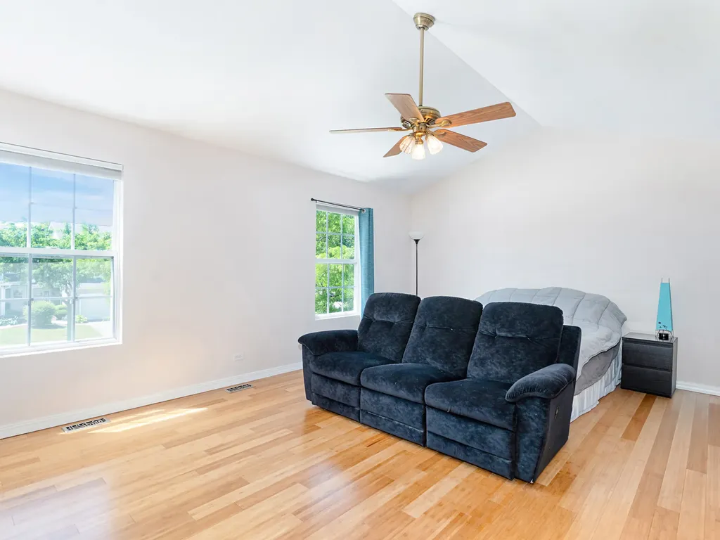 2751 Mcclennan Court Naperville IL 60563