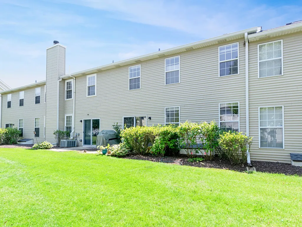 2751 Mcclennan Court Naperville IL 60563