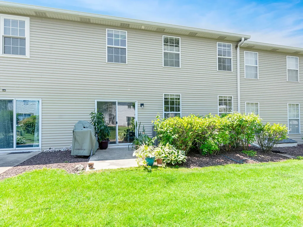 2751 Mcclennan Court Naperville IL 60563