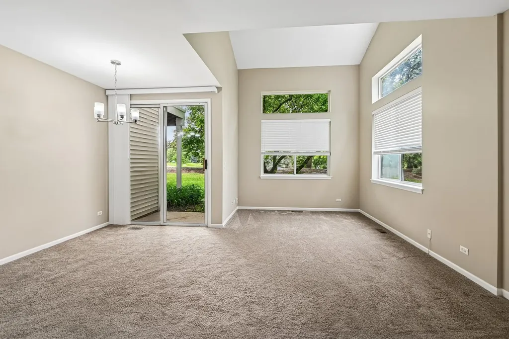 2992 Waters Edge Circle Aurora IL 60504