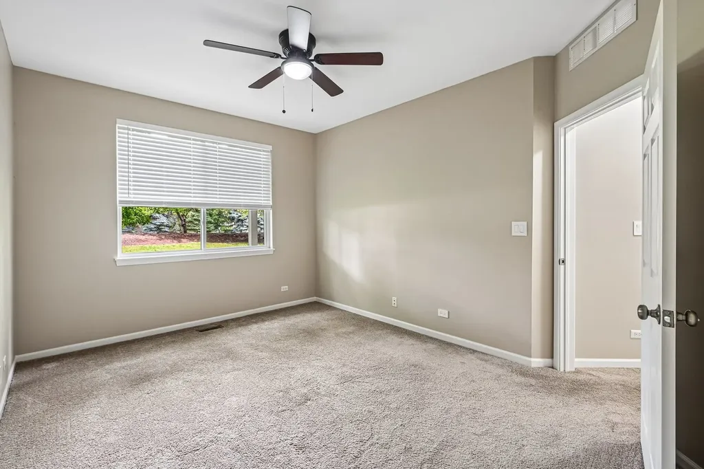 2992 Waters Edge Circle Aurora IL 60504