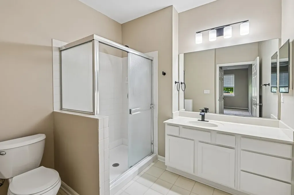 2992 Waters Edge Circle Aurora IL 60504