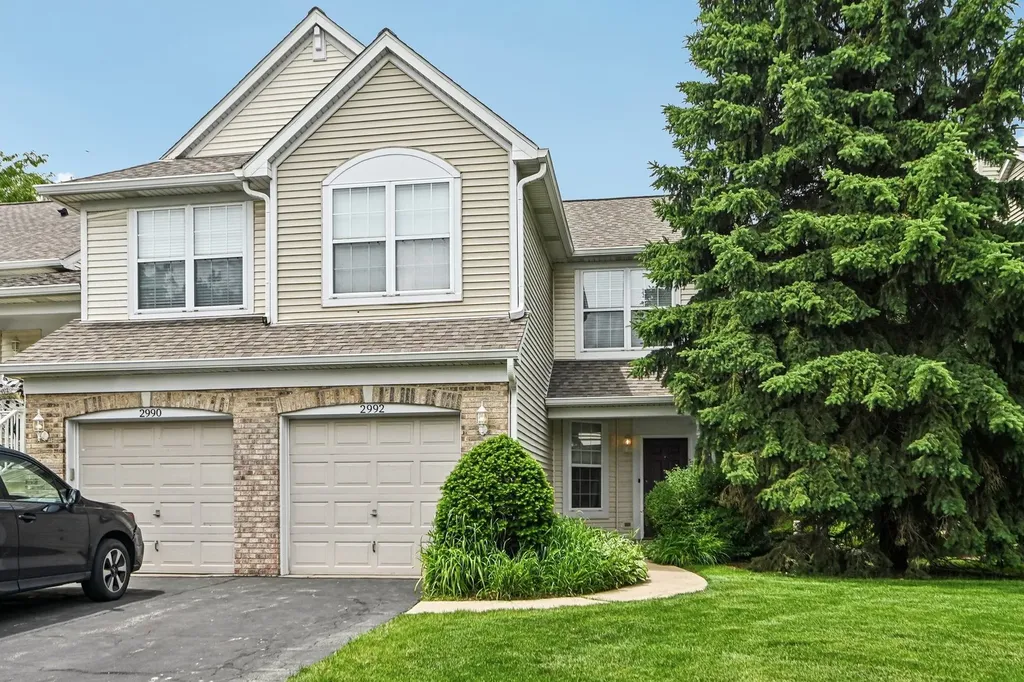 2992 Waters Edge Circle Aurora IL 60504