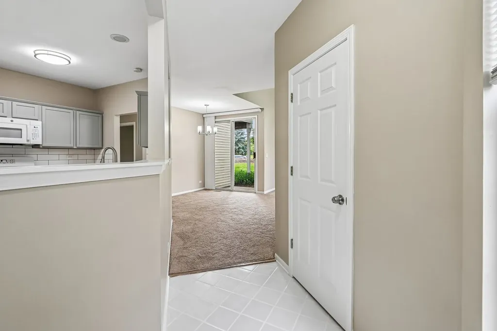 2992 Waters Edge Circle Aurora IL 60504
