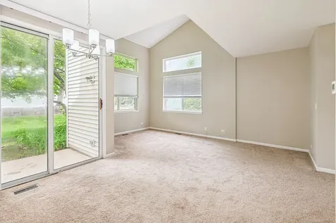 2992 Waters Edge Circle Aurora IL 60504
