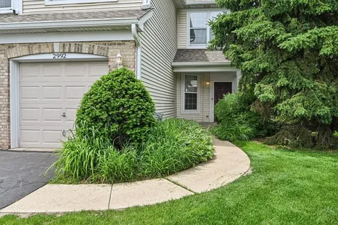 2992 Waters Edge Circle Aurora IL 60504