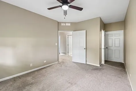 2992 Waters Edge Circle Aurora IL 60504