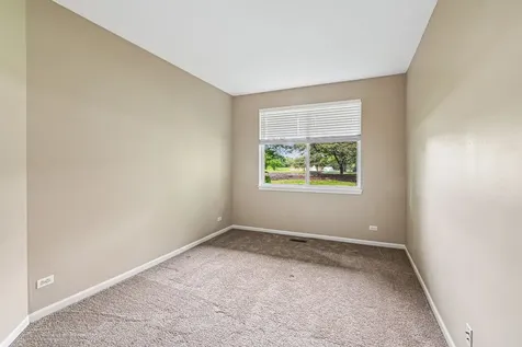 2992 Waters Edge Circle Aurora IL 60504
