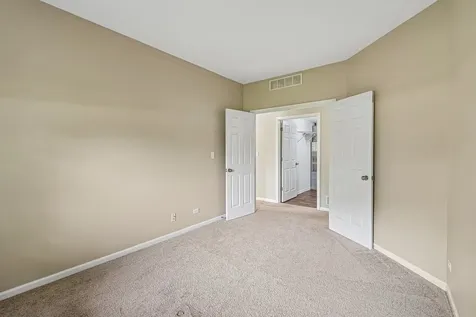 2992 Waters Edge Circle Aurora IL 60504