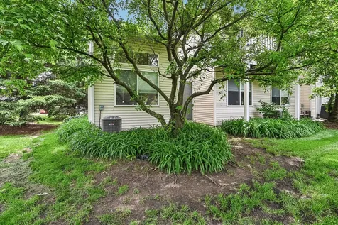 2992 Waters Edge Circle Aurora IL 60504