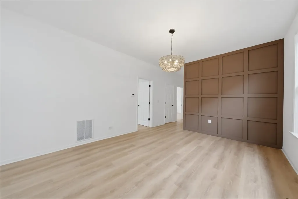 6029 South Artesian Avenue Chicago IL 60629