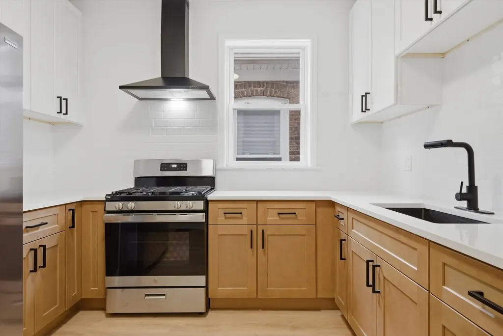 6029 South Artesian Avenue Chicago IL 60629