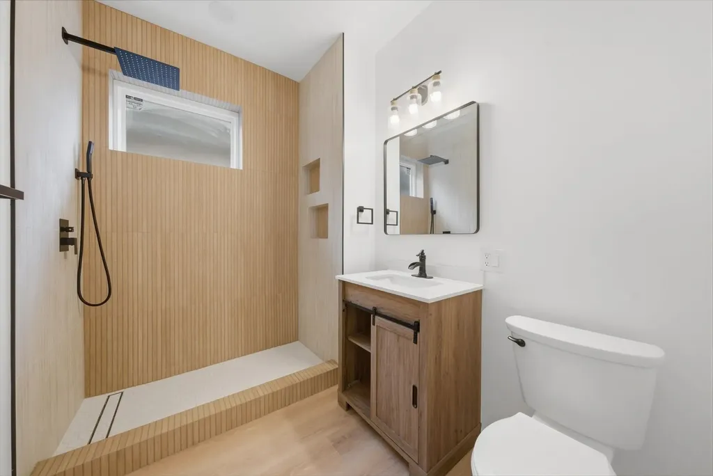 6029 South Artesian Avenue Chicago IL 60629