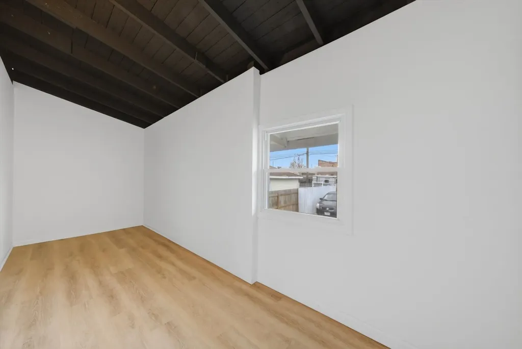 6029 South Artesian Avenue Chicago IL 60629