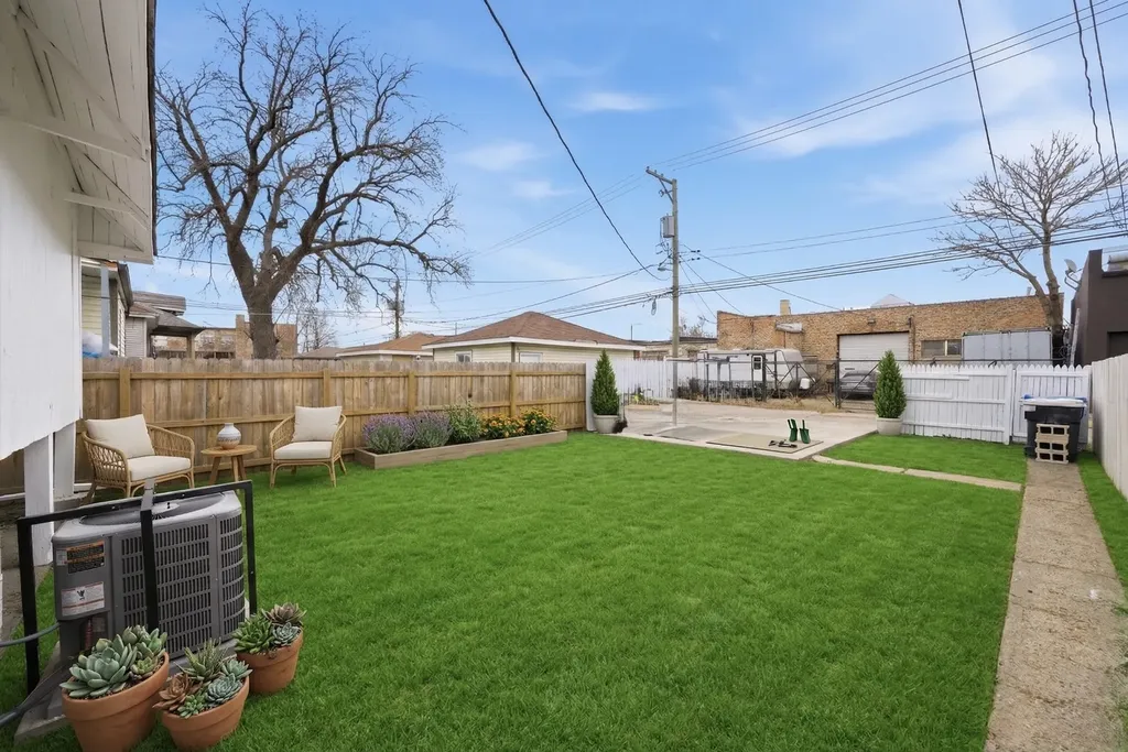 6029 South Artesian Avenue Chicago IL 60629
