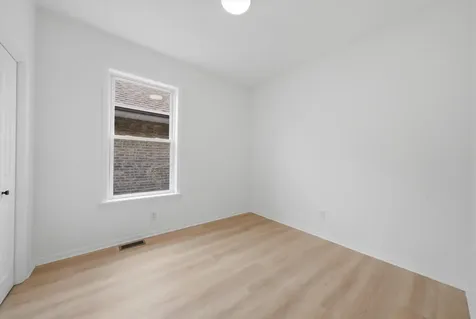6029 South Artesian Avenue Chicago IL 60629