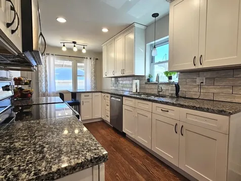 7119 West Sunnyside Avenue Norridge IL 60706