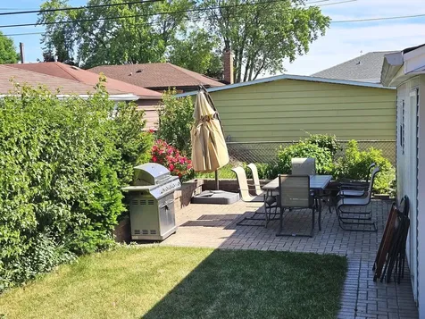 7119 West Sunnyside Avenue Norridge IL 60706