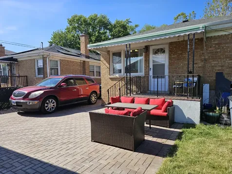 7119 West Sunnyside Avenue Norridge IL 60706