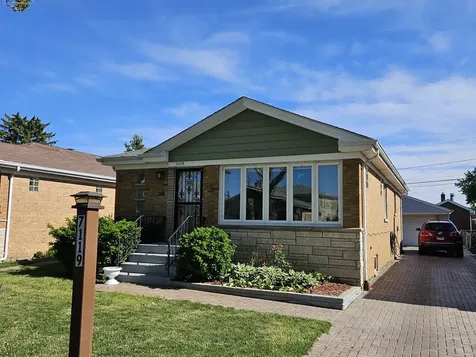 7119 West Sunnyside Avenue Norridge IL 60706