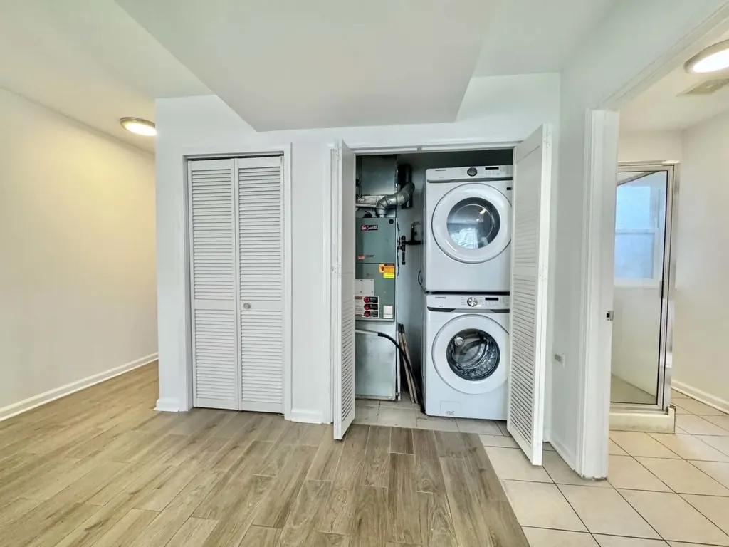 6115 North Claremont Avenue Chicago IL 60659