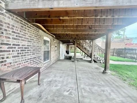 6115 North Claremont Avenue Chicago IL 60659