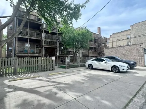 6115 North Claremont Avenue Chicago IL 60659