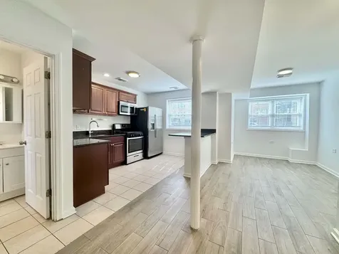 6115 North Claremont Avenue Chicago IL 60659