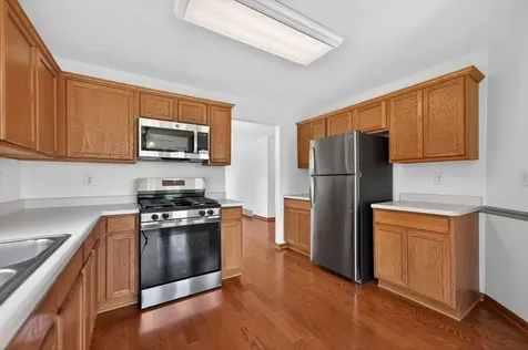 171 Mclaren Drive N Sycamore IL 60178