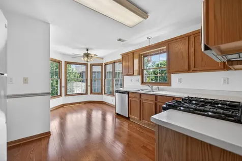 171 Mclaren Drive N Sycamore IL 60178