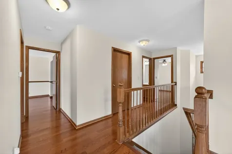 171 Mclaren Drive N Sycamore IL 60178