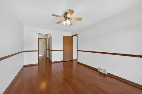 171 Mclaren Drive N Sycamore IL 60178