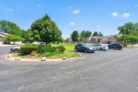 171 Mclaren Drive N Sycamore IL 60178