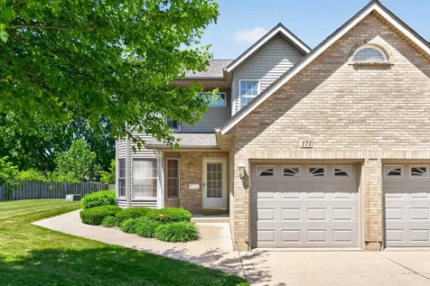 171 Mclaren Drive N Sycamore IL 60178