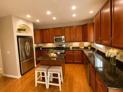 251 South Cornerstone Drive Volo IL 60020