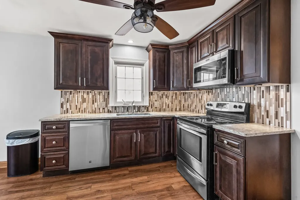 5710 West 58th Street Chicago IL 60638