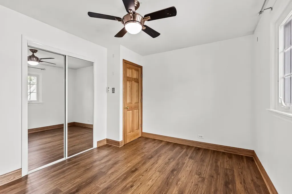 5710 West 58th Street Chicago IL 60638