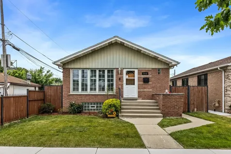 5710 West 58th Street Chicago IL 60638