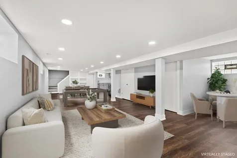 5710 West 58th Street Chicago IL 60638